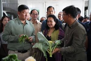 Activities to inspect Ta Si Sam agricultural community