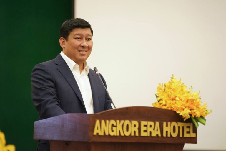 Administrative management, local development, and demography were brought up for presentation and discussion.