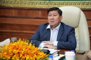 At a meeting to review land affairs in Mondulkiri province