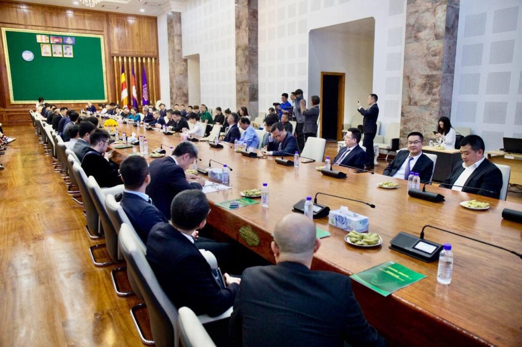 Shenzhen International Cooperation and delegations and investors from Shenzhen, China