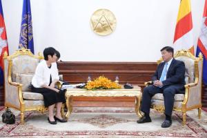  HE  Prime Minister Say Samal discuss the preparation of a master plan for land use in the Tonle Sap region held at the Ministry of Land Management, Urban Planning and Construction on November 3, 2025 