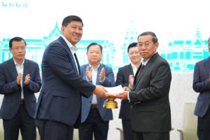 The ceremony to promote the safe village, commune, and sangkat policy was held at the Ministry's office on the morning of November 17, 2025.