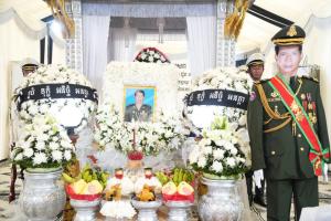 Paying tribute to the late Major General Duong Samnieng, Commander of Intervention Brigade No. 7, Intervention Force No. 3, Royal Cambodian Army