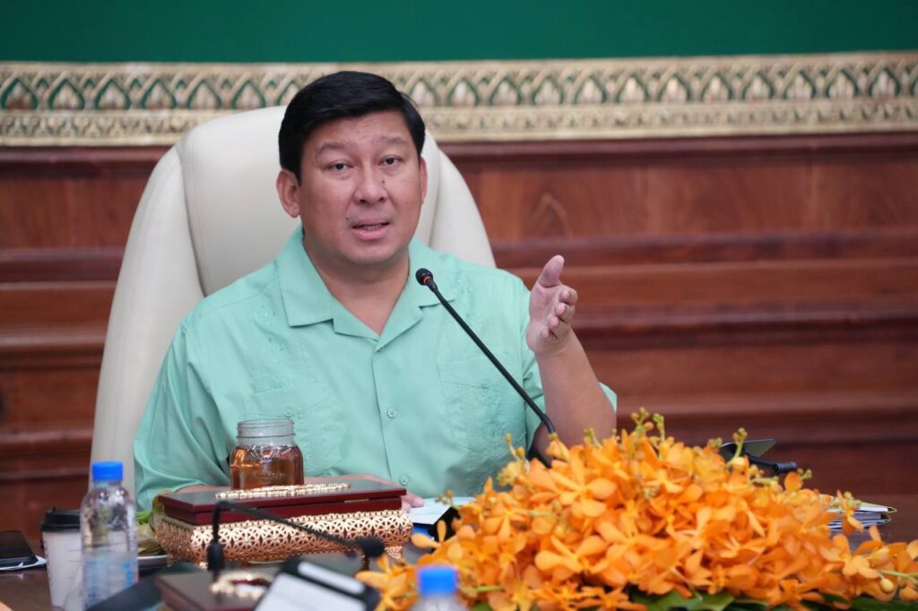 Open a meeting to discuss and collect further comments regarding the urbanization gap and determine the mechanism and procedure for obtaining a construction permit.