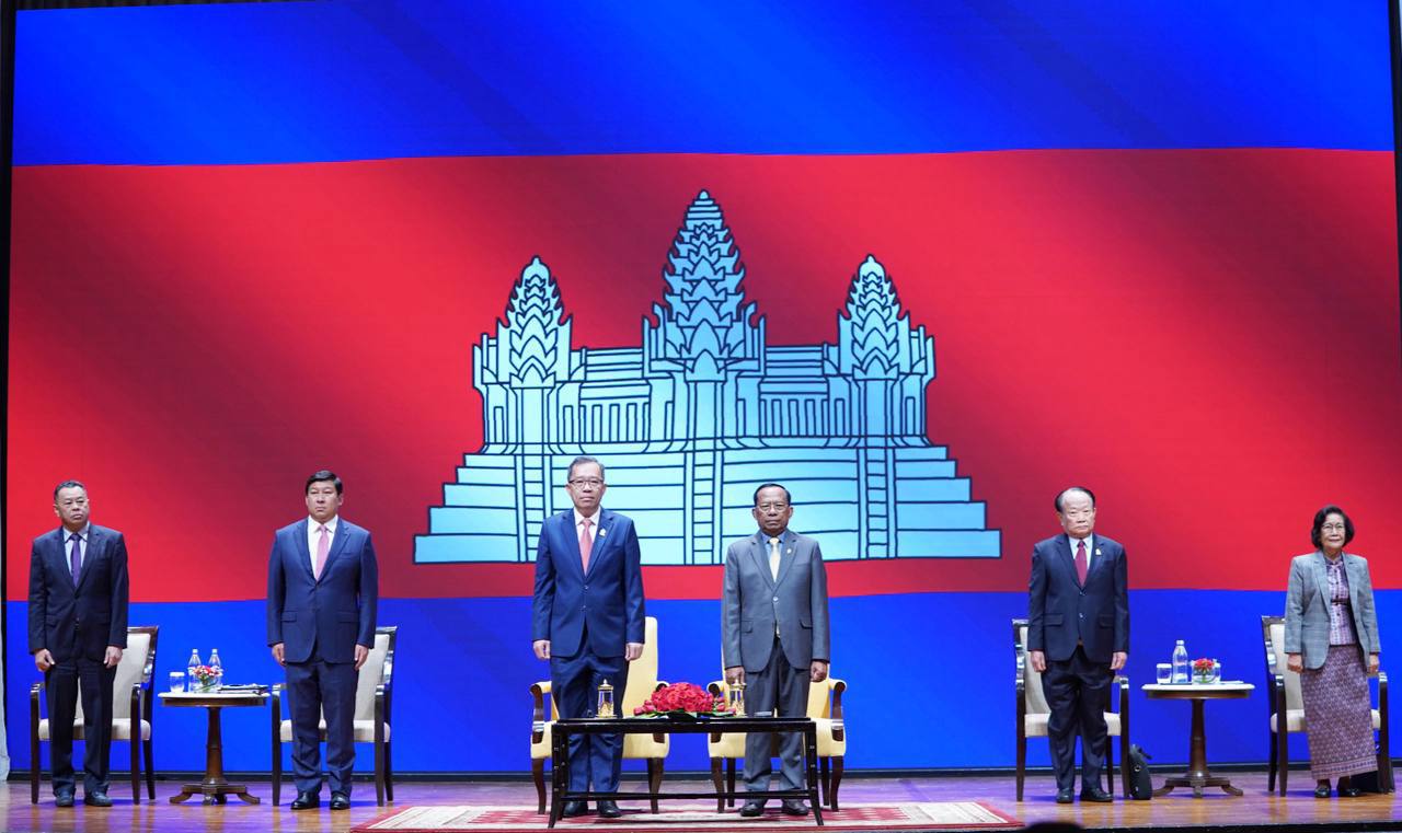 The Ministry of Land Management, Urban Planning and Construction made a presentation to the Senate members.