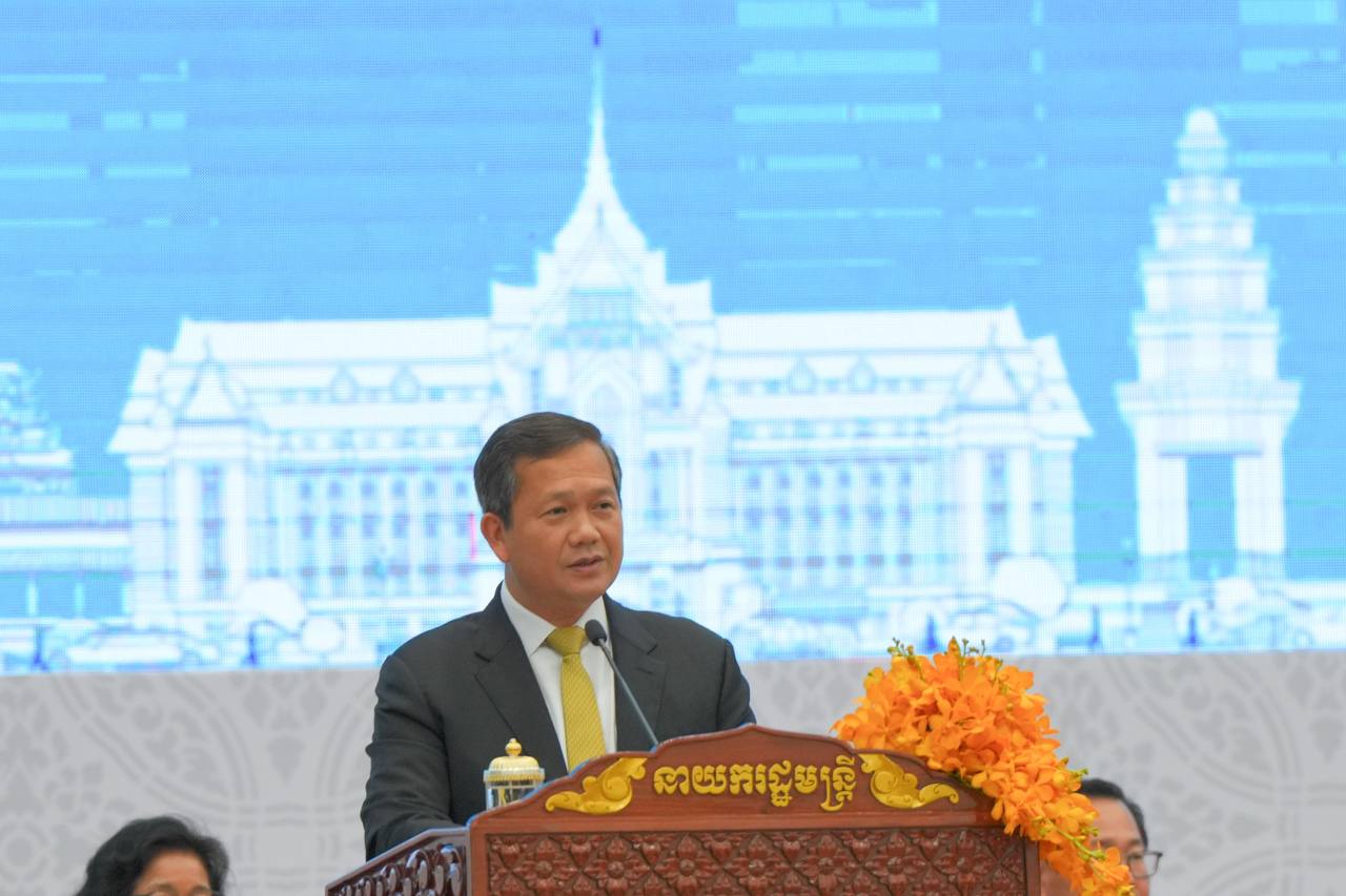 Building on past achievements and orienting towards the Cambodian Vision 2050 in a realistic and realistic manner.