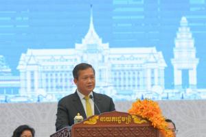 Building on past achievements and orienting towards the Cambodian Vision 2050 in a realistic and realistic manner.
