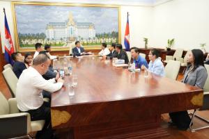 Please be informed that the Ministry has successfully led and coordinated the resolution of the TCC Market project case located in Boeung Salang Village, Russey Keo Sangkat, Russey Keo District, Phnom Penh.