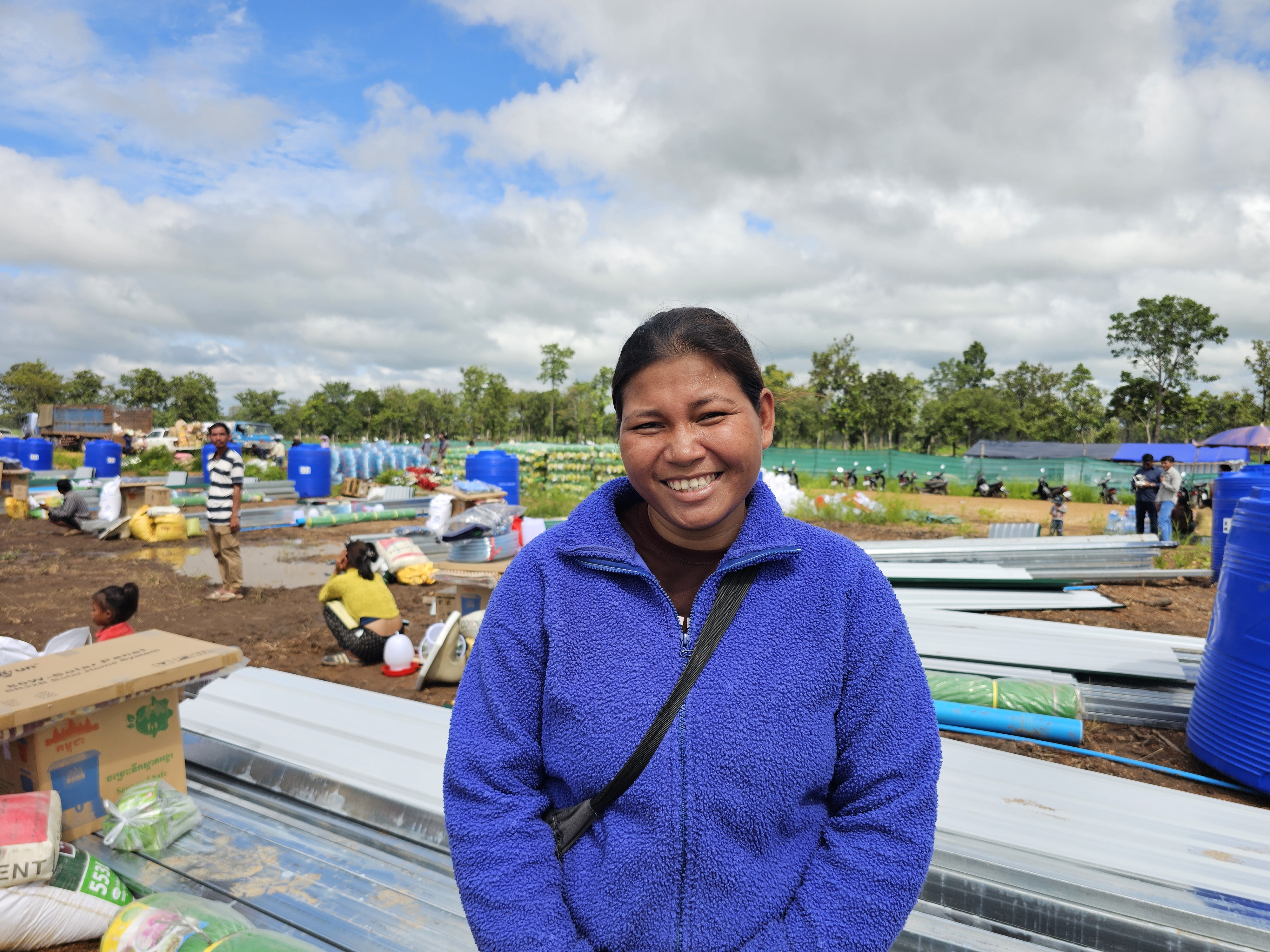 Gov’t Provides Startup Materials to Support Settlement of New Land Recipient Families in Stung Treng